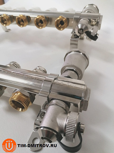 Коллекторная группа 1", 6 ходов латунный корпус без расходомера и кранов TIM KB006