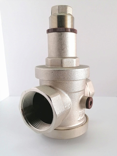 Редуктор давления под манометр 1 1/2", никелированная латунь, TIM BL2806B