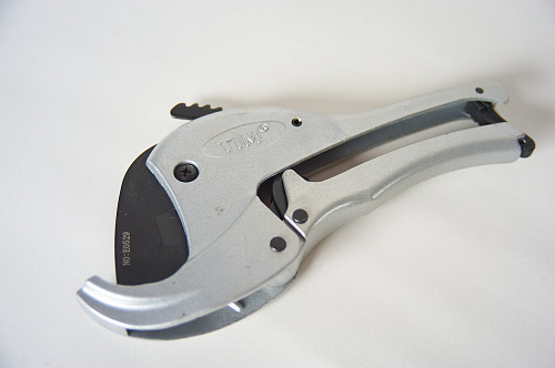 Ножницы для резки металлопластиковой трубы,Ø 16-42 мм TIM167