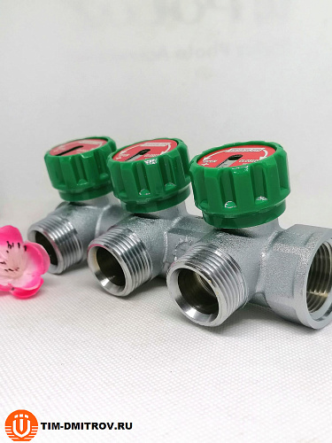 Коллектор с вентилями по 90 гр. под евроконус 3/4"*3/4" 3 выхода, арт.ZSc.401.0503NE