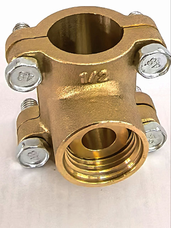 Врезка в трубу (водоотвод) латунная TIM 1/2" х 1/2" х 1/2",арт.ST222