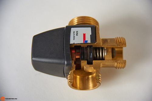 Термостатический смесительный клапан 1&quot;НР ZEISSLER BL3110C04