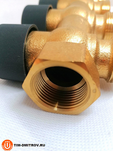 Коллектор распределительный с функцией отключения на 3 отвода 3/4"*3/4"EK ZSc.403.0503E