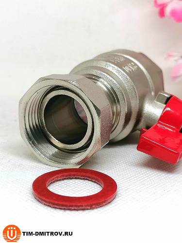 Кран шаровой прямой с накидной гайкой и внутренней резьбой 1&quot; ,арт.BV209-C04FN